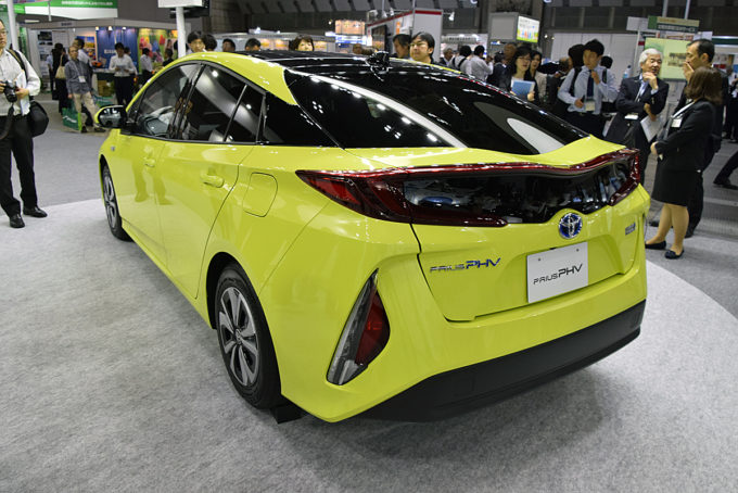 ソーラーバッテリーで充電可能なトヨタ新型プリウスphv日本初公開 自動車情報 ニュース Web Cartop