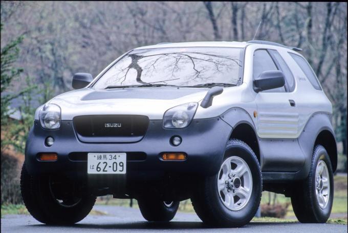 【ニッポンの名車】まるでコンセプトカーのような外観「いすゞ・ビークロス」