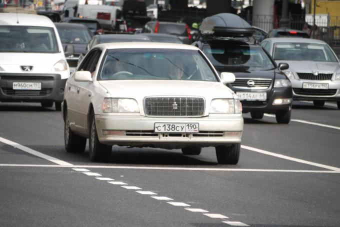 画像ギャラリー 日本の右ハンドル仕様が走りまくる ロシアのカオスな中古車事情 画像5 自動車情報 ニュース Web Cartop