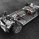 【画像】レクサスがブランド初の電気自動車「UX300e」を公開！　走りと環境性能を両立 〜 画像30