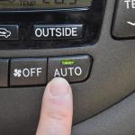 【画像】寒い時期は車内を暖めるだけ……なら冬場のクルマはA/Cボタンをオフにしたほうがいい？ 〜 画像1