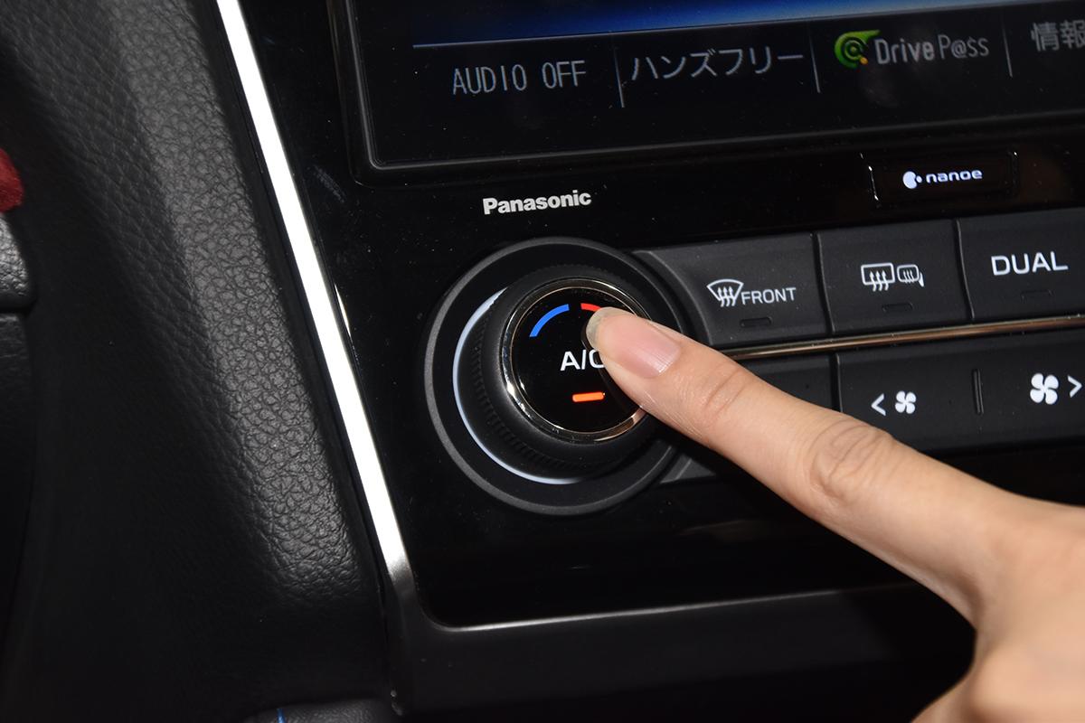 寒い時期は車内を暖めるだけ なら冬場のクルマはa Cボタンをオフにしたほうがいい 自動車情報 ニュース Web Cartop