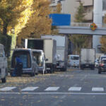 【画像】日本の道は「歩行者」にとって危険な場所も多い！　ドライバーの努力だけじゃどうにもならない交通事故の現実 〜 画像1