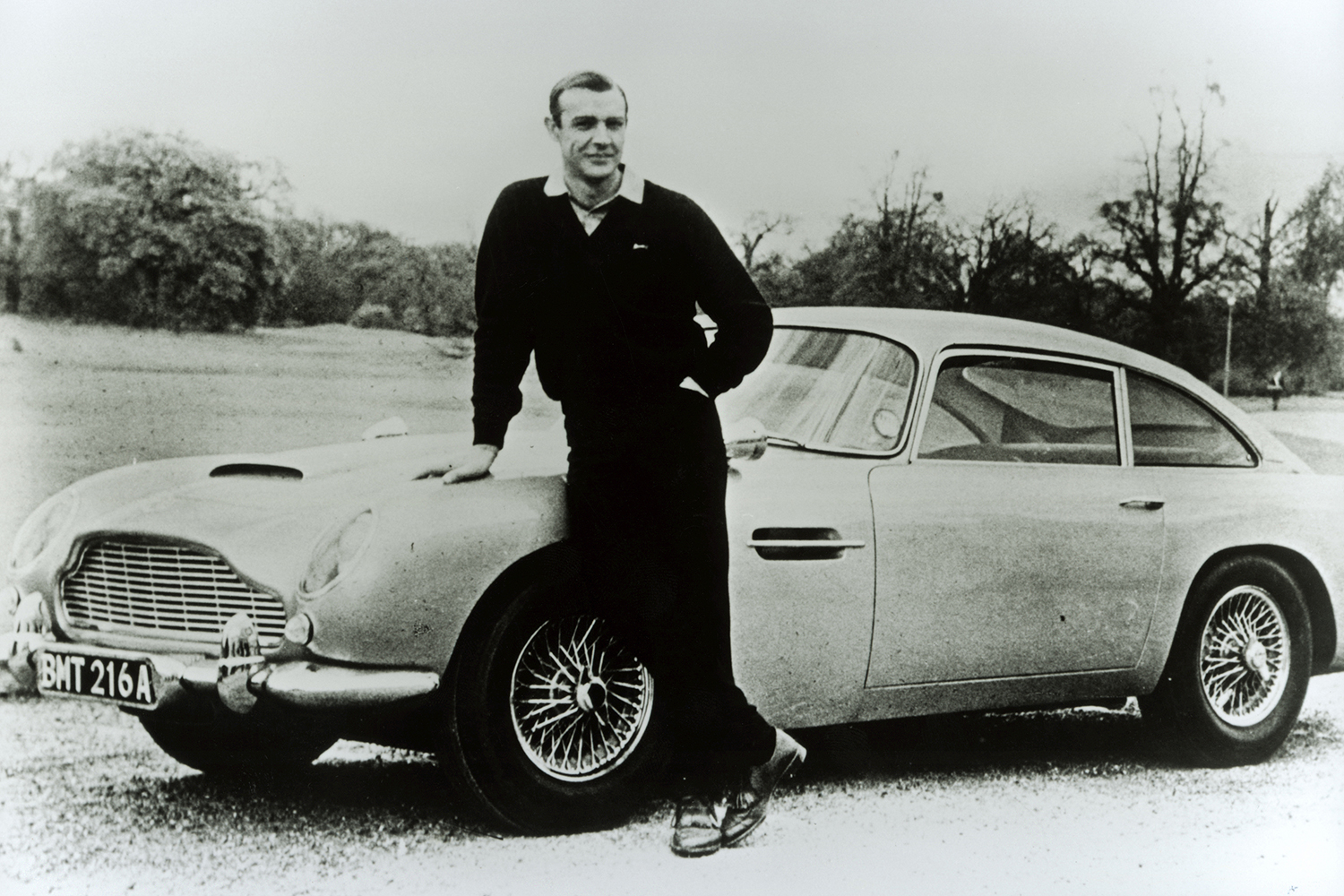 Sean_Connery_with_the_DB5_Credited_to_Aston_Martin (1)