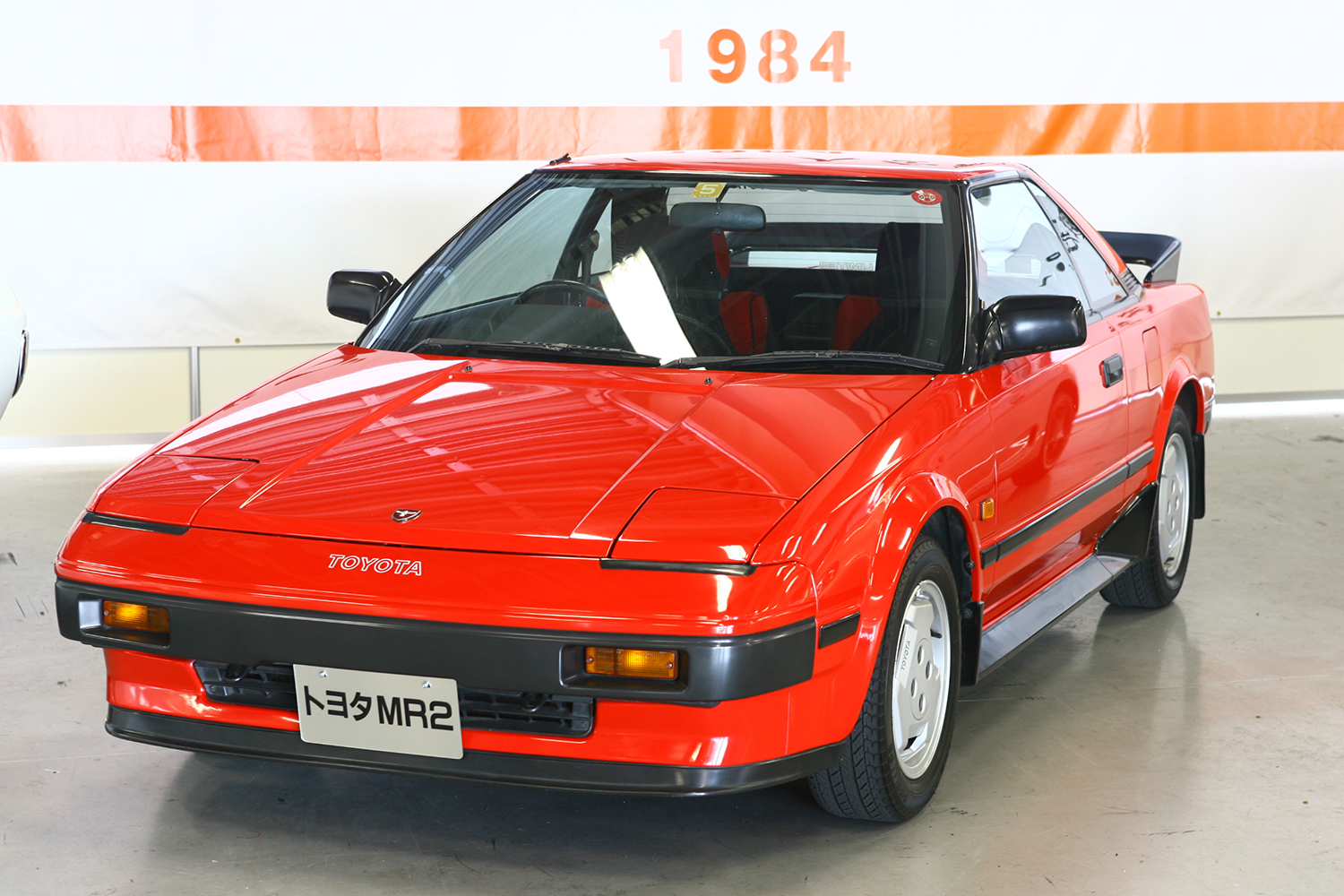 トヨタ「MR2」は庶民に夢を与えた偉大なるスポーツカー！ 国産車初の量産ミッドシップマシンを振り返る | 自動車情報・ニュース WEB CARTOP