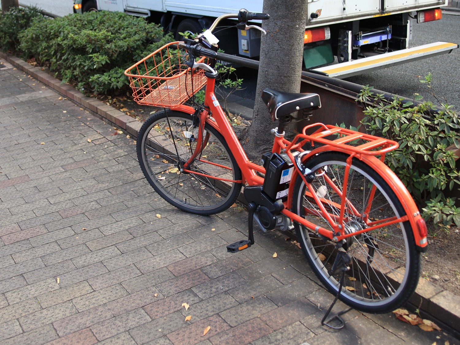 モペット」は自転車の一種に見えるけど免許が必要だった！ その法的な理由とは | 自動車情報・ニュース WEB CARTOP