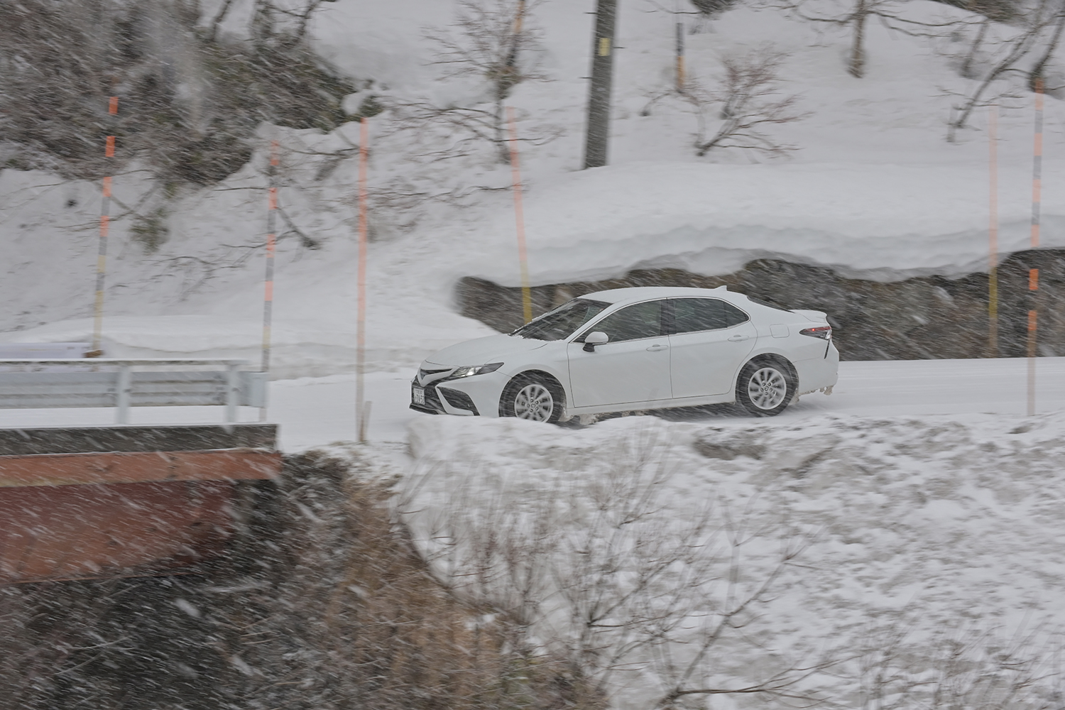 グッドイヤーのオールシーズンタイヤ「ベクター4シーズンズ GEN-3」は雪道ラクラクなタイヤだった 〜 画像9