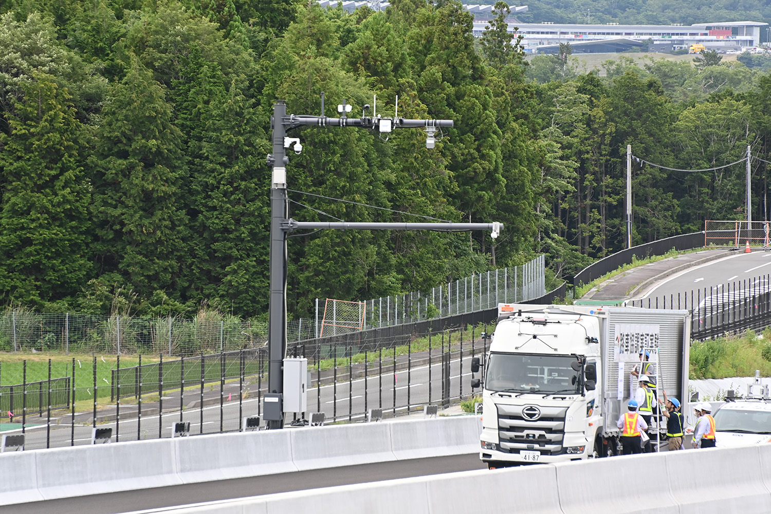 10もの企業が参加するNEXCO中日本が実施中の路車協調実験とは 〜 画像11