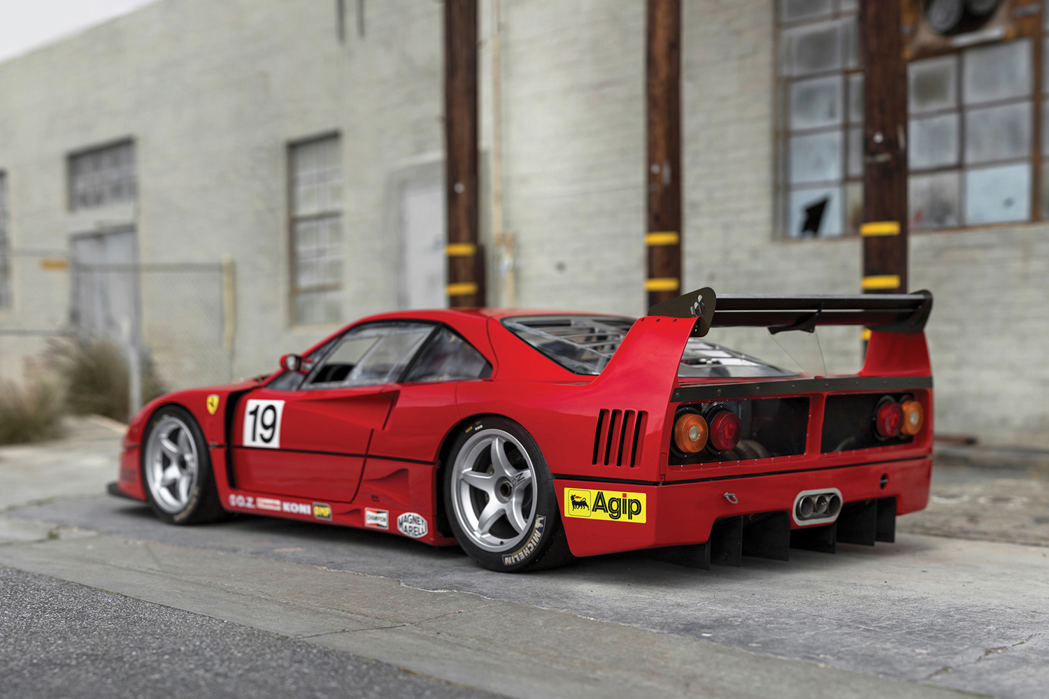 フェラーリF40コンペティツィオーネのリヤスタイリング 〜 画像2